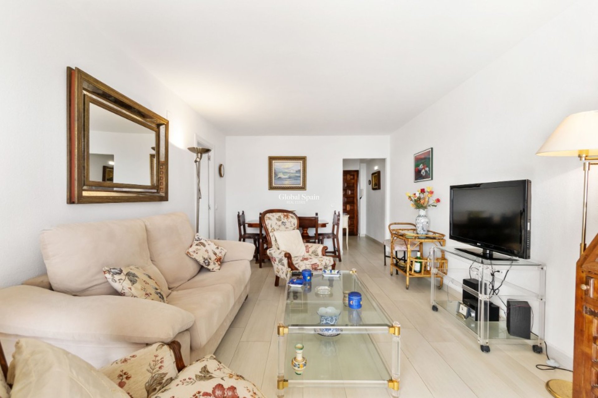 Wederverkoop - Appartement -
CAMPOAMOR