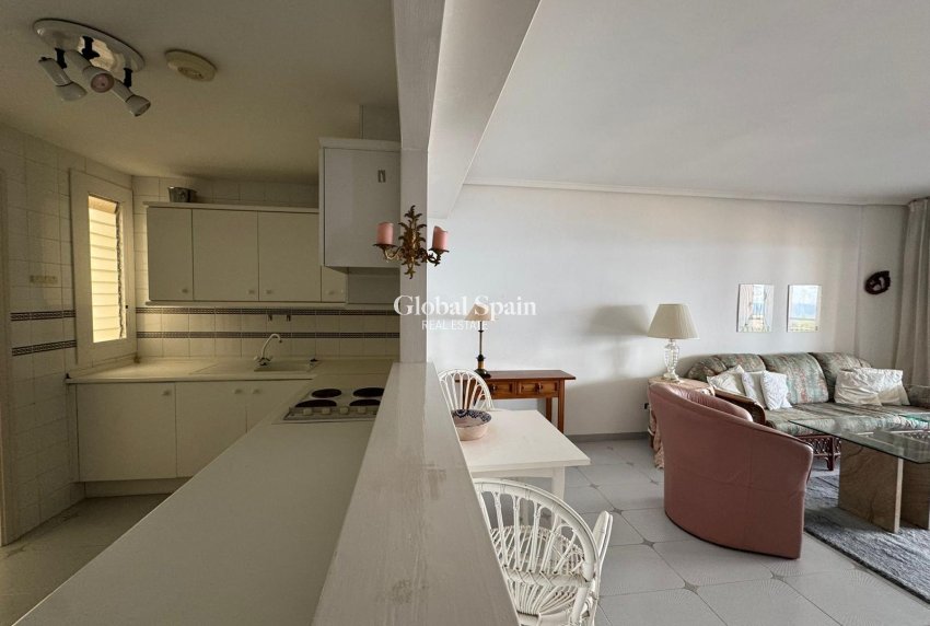 Wederverkoop - APPARTEMENT -
CAS CATALÀ - optional location detail