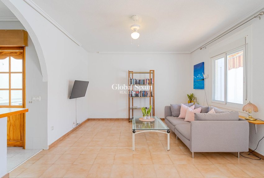 Wederverkoop - APPARTEMENT -
CIUDAD QUESADA - Cuidad Quesada