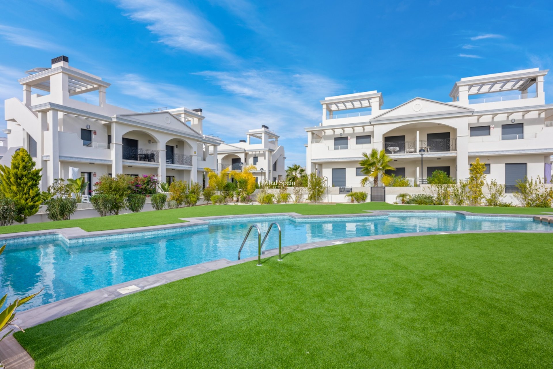 Wederverkoop - APPARTEMENT -
CIUDAD QUESADA