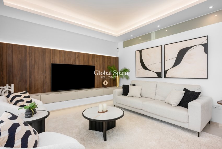 Wederverkoop - APPARTEMENT -
CIUDAD QUESADA