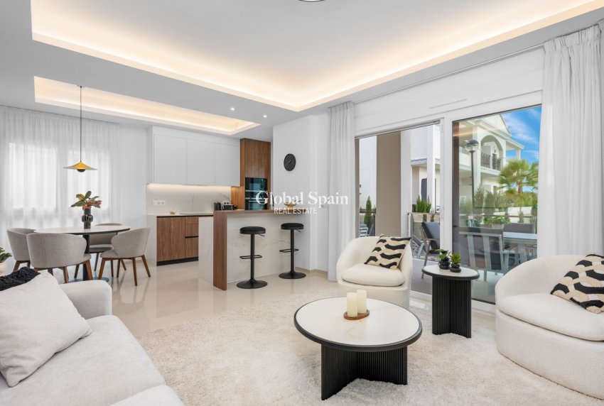 Wederverkoop - APPARTEMENT -
CIUDAD QUESADA