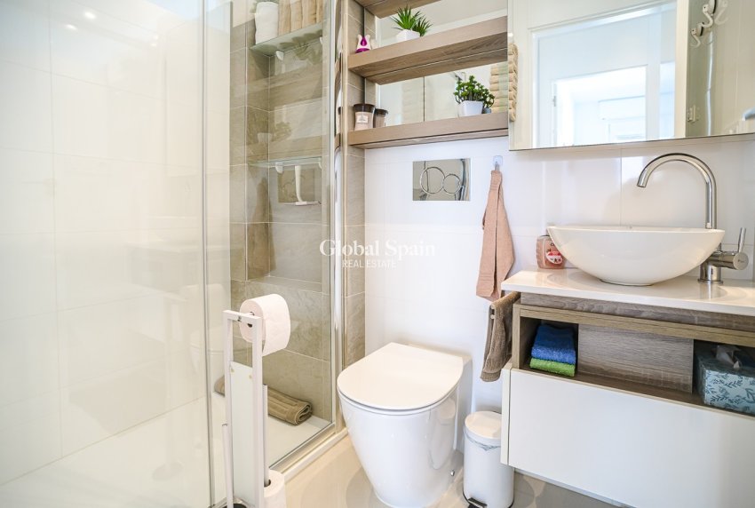 Wederverkoop - APPARTEMENT -
CIUDAD QUESADA