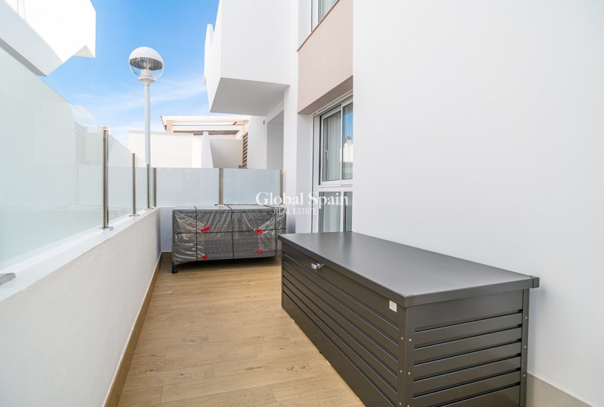 Wederverkoop - APPARTEMENT -
CIUDAD QUESADA