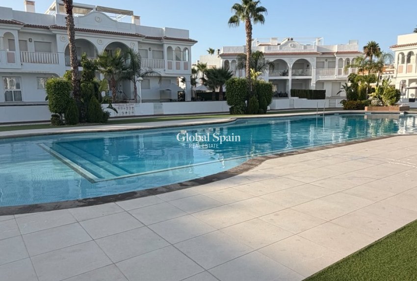 Wederverkoop - APPARTEMENT -
CIUDAD QUESADA