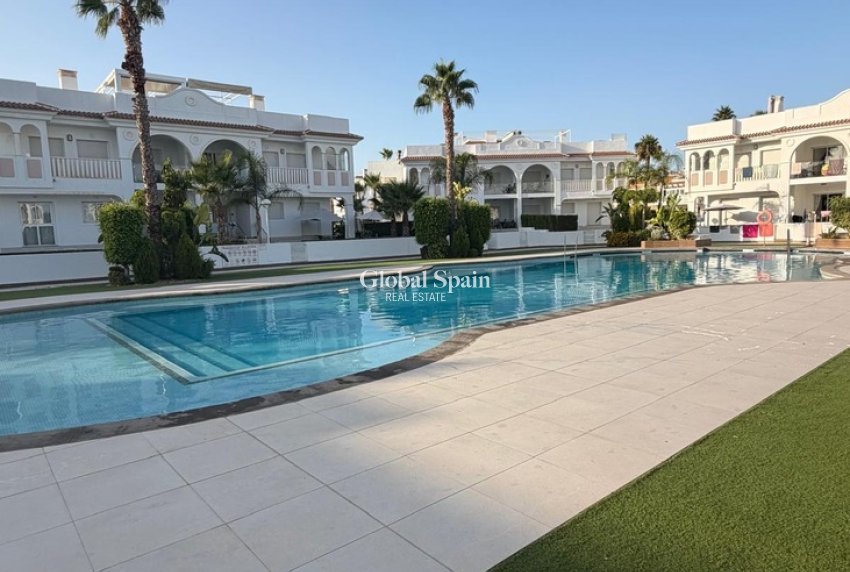 Wederverkoop - APPARTEMENT -
CIUDAD QUESADA