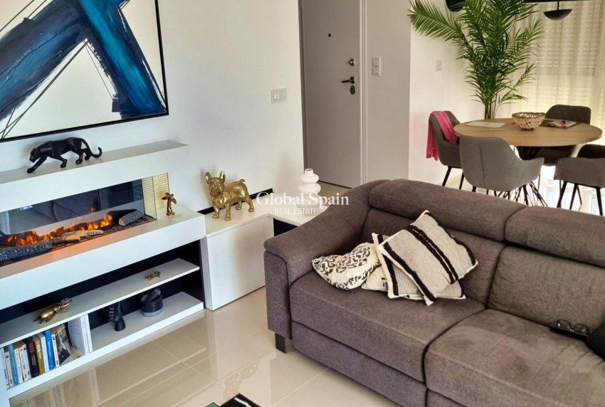 Wederverkoop - APPARTEMENT -
CIUDAD QUESADA