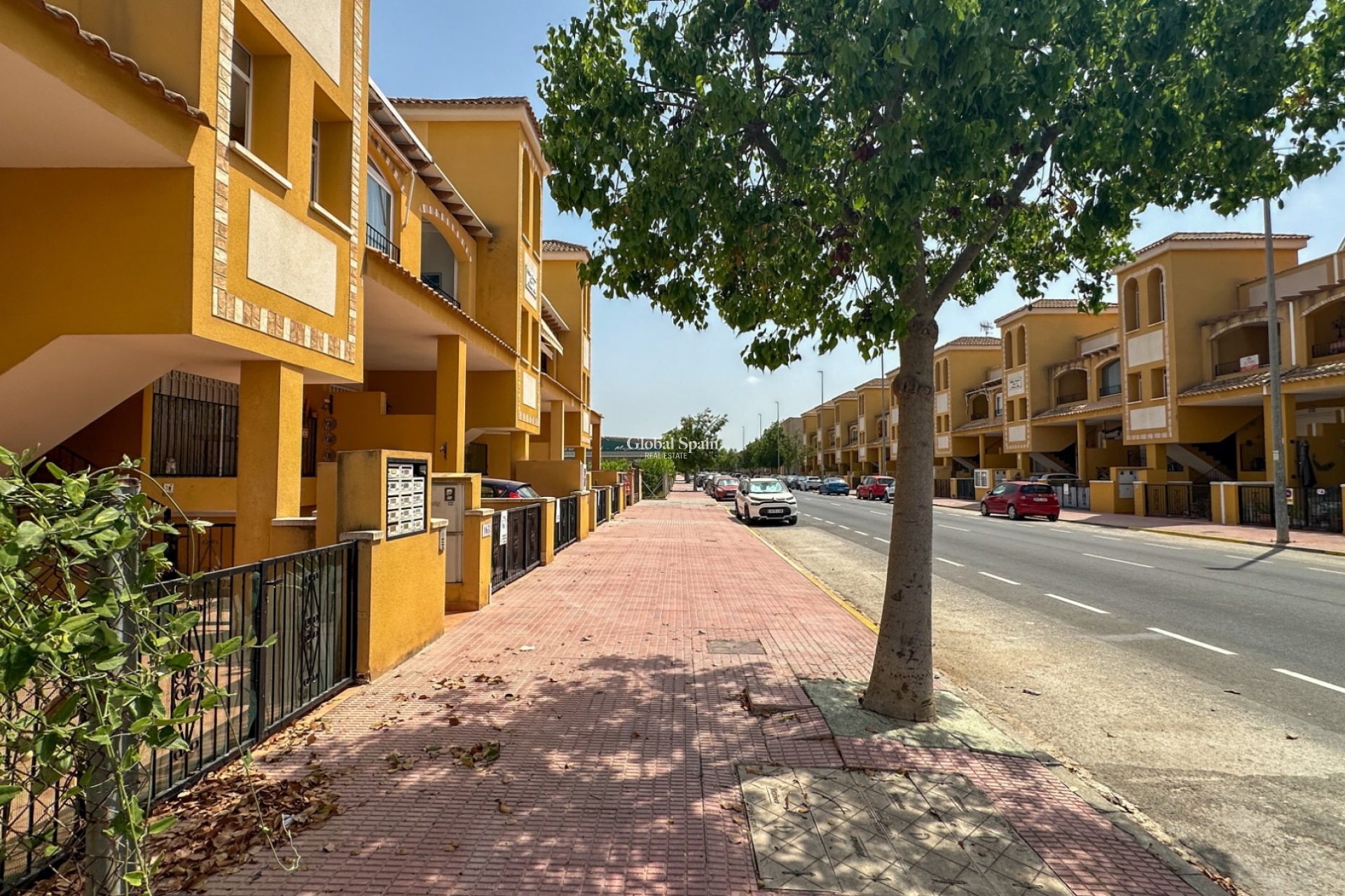 Wederverkoop - APPARTEMENT -
DAYA NUEVA - Costa Blanca Sur