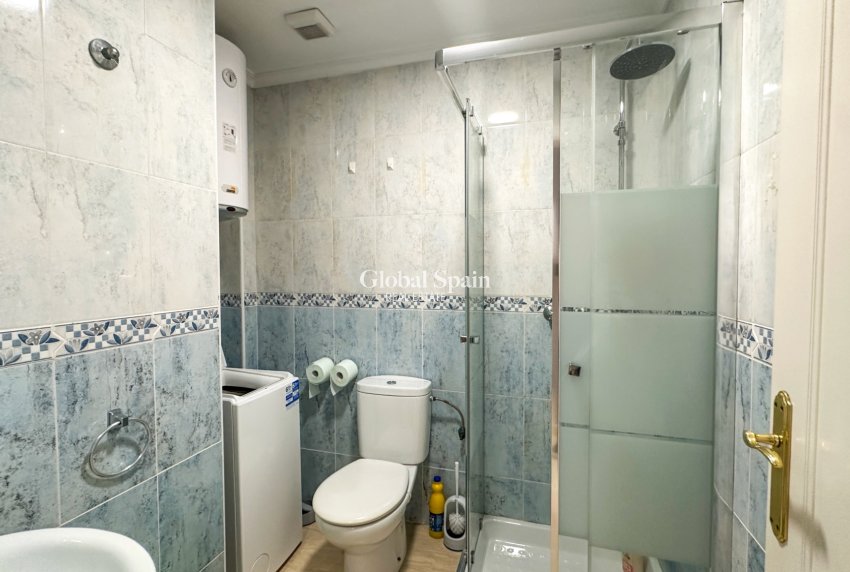Wederverkoop - APPARTEMENT -
DAYA NUEVA - Costa Blanca Sur