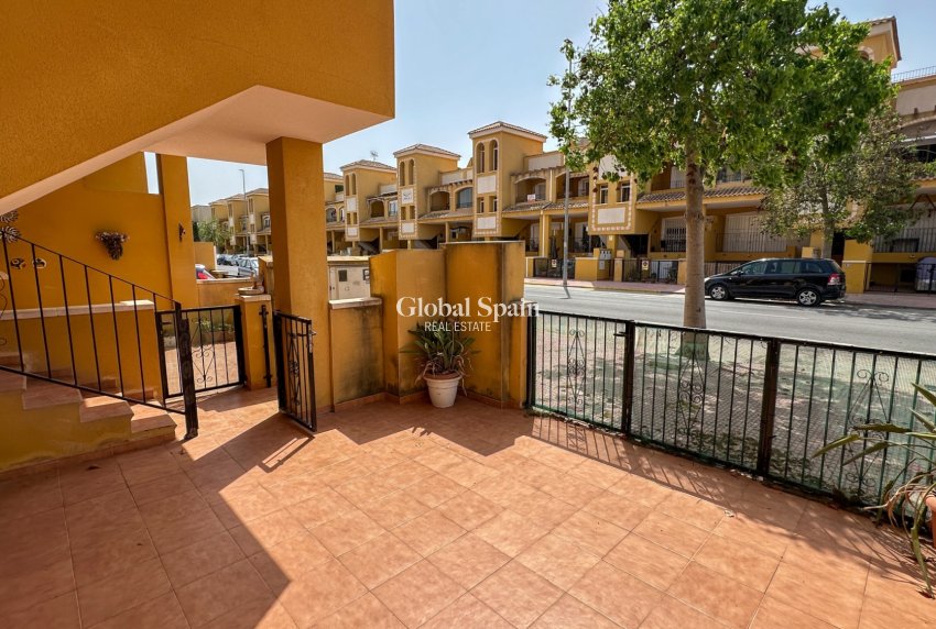 Wederverkoop - APPARTEMENT -
DAYA NUEVA - Costa Blanca Sur