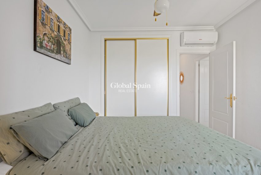 Wederverkoop - APPARTEMENT -
DAYA NUEVA