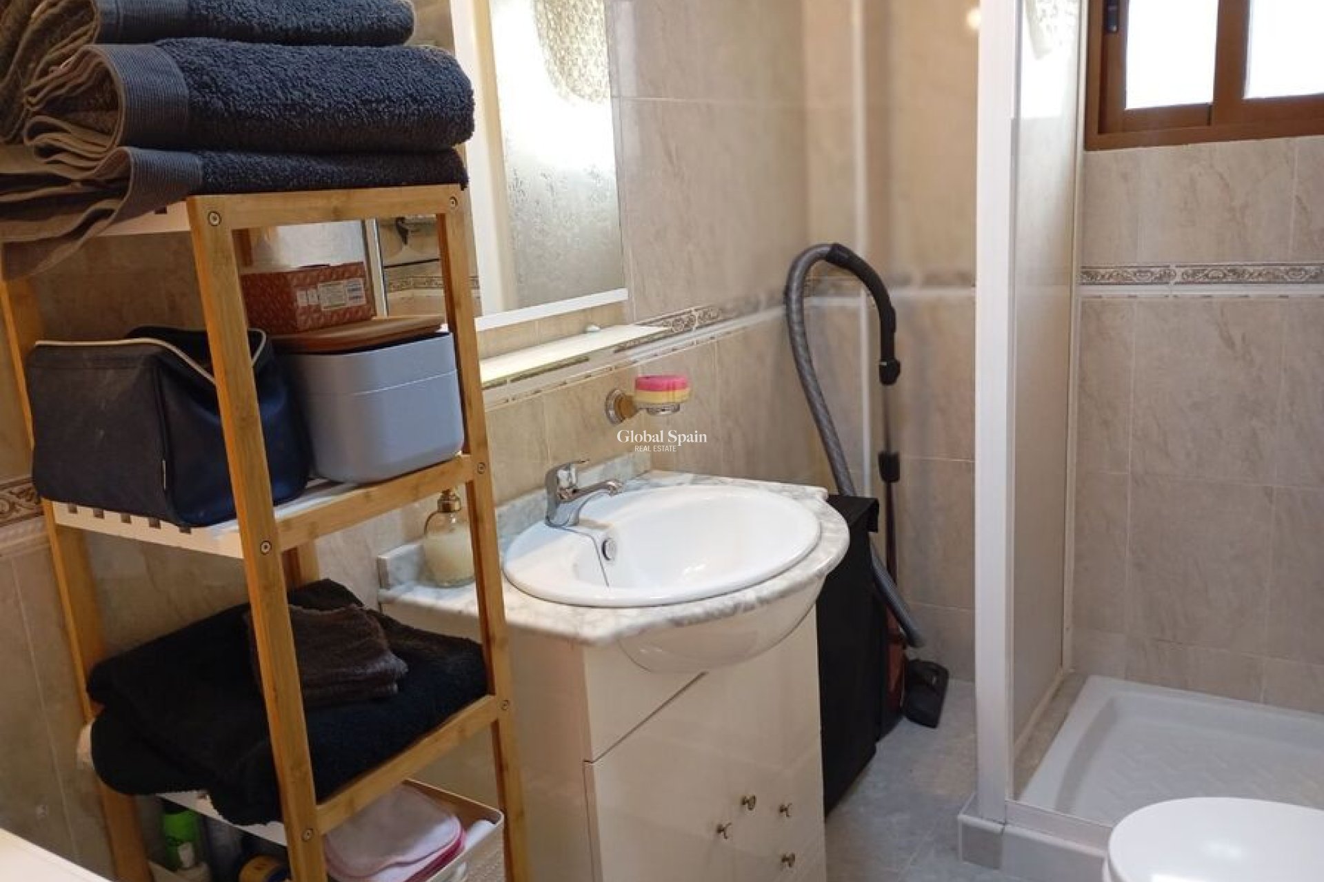 Wederverkoop - APPARTEMENT -
DAYA VIEJA - Costa Blanca