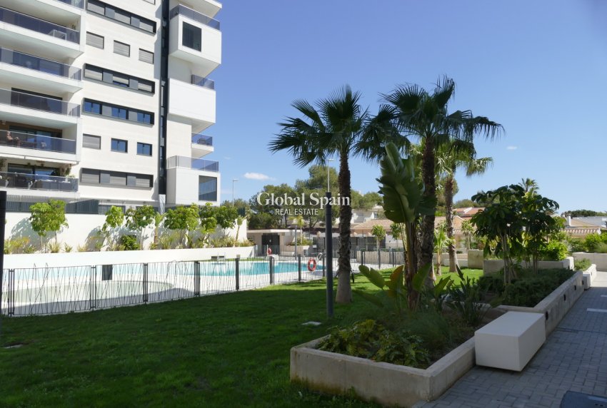 Wederverkoop - APPARTEMENT -
DEHESA DE CAMPOAMOR - Costa Blanca