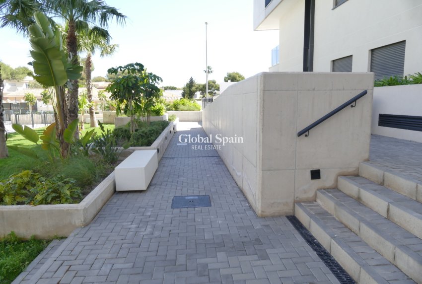 Wederverkoop - APPARTEMENT -
DEHESA DE CAMPOAMOR - Costa Blanca