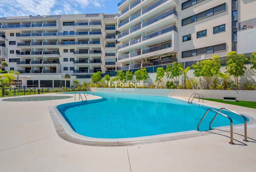 Wederverkoop - APPARTEMENT -
DEHESA DE CAMPOAMOR