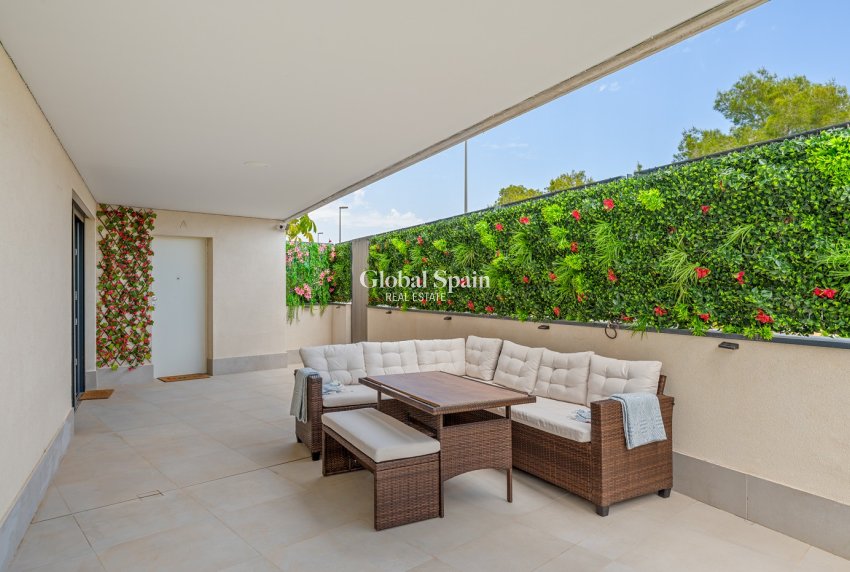 Wederverkoop - APPARTEMENT -
DEHESA DE CAMPOAMOR
