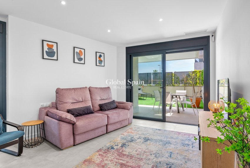 Wederverkoop - APPARTEMENT -
DEHESA DE CAMPOAMOR