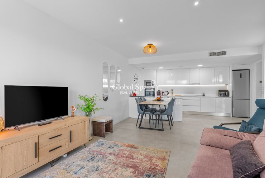 Wederverkoop - APPARTEMENT -
DEHESA DE CAMPOAMOR