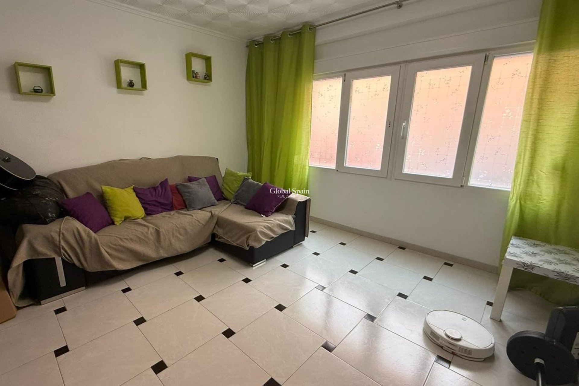 Wederverkoop - APPARTEMENT -
DENIA - Center