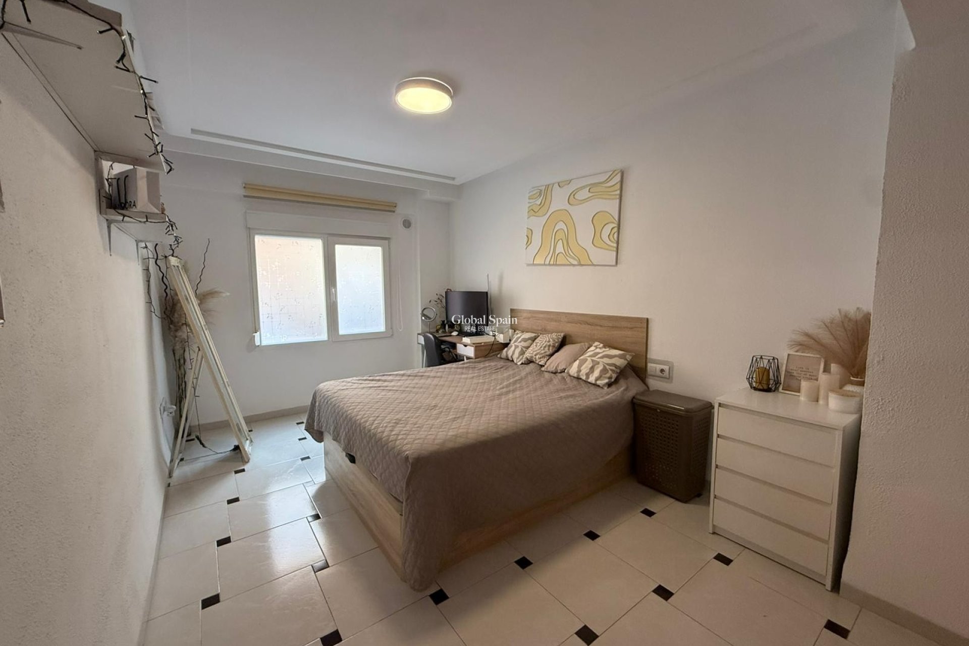 Wederverkoop - APPARTEMENT -
DENIA - Center