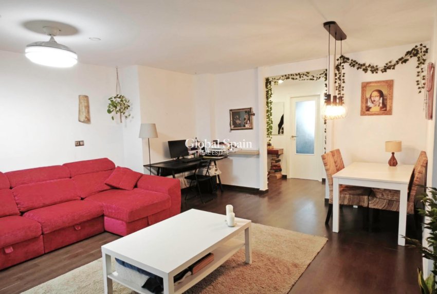 Wederverkoop - APPARTEMENT -
DENIA - Center