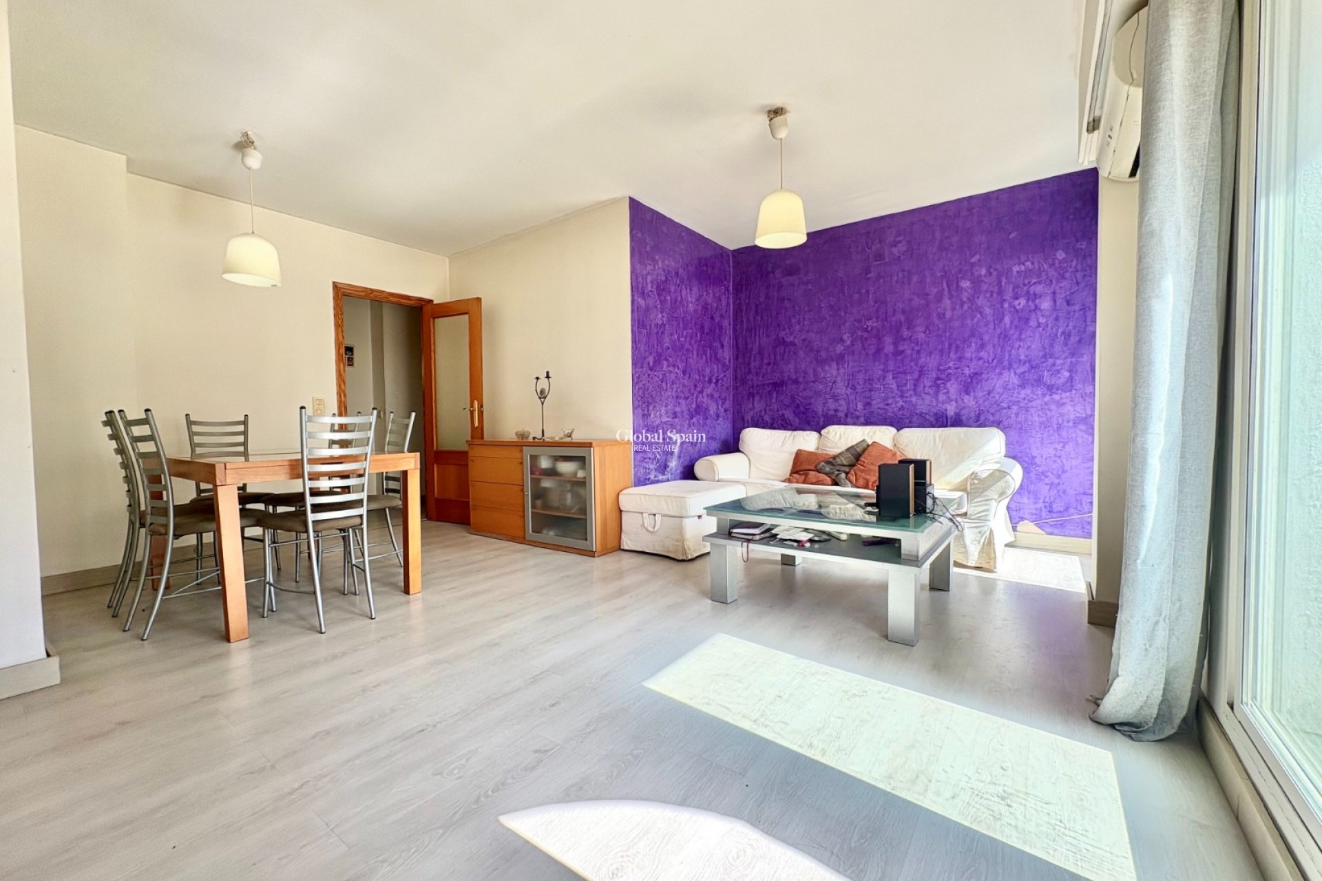 Wederverkoop - APPARTEMENT -
DENIA - Center