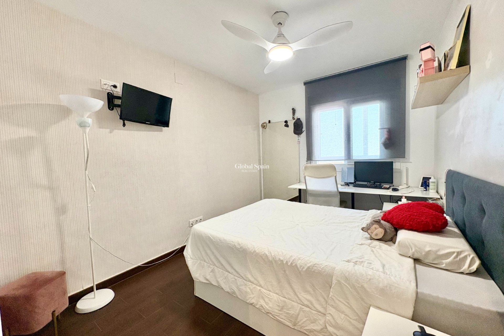 Wederverkoop - APPARTEMENT -
DENIA - Center