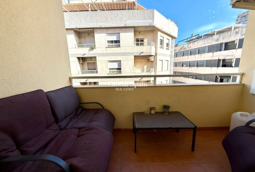 Wederverkoop - APPARTEMENT -
DENIA - Center