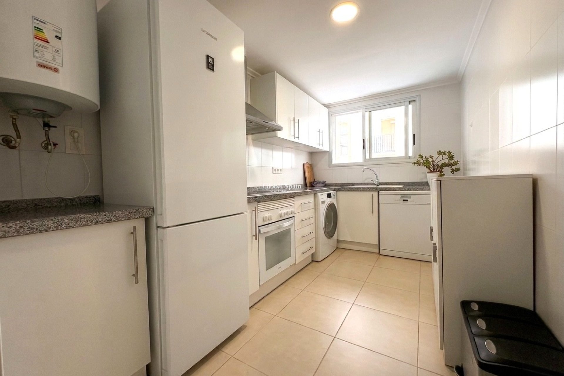 Wederverkoop - APPARTEMENT -
DENIA - Center