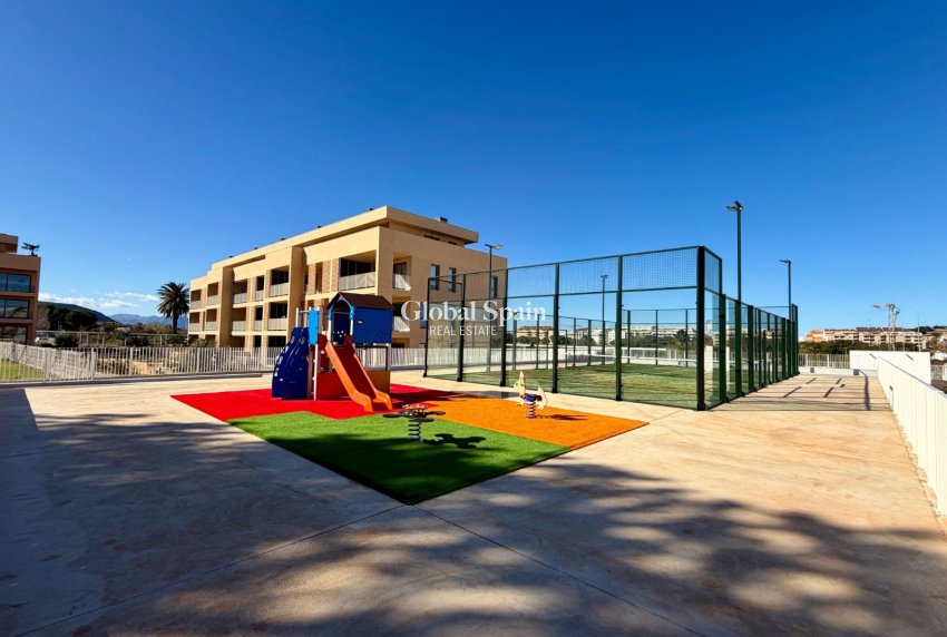 Wederverkoop - APPARTEMENT -
DENIA - Center