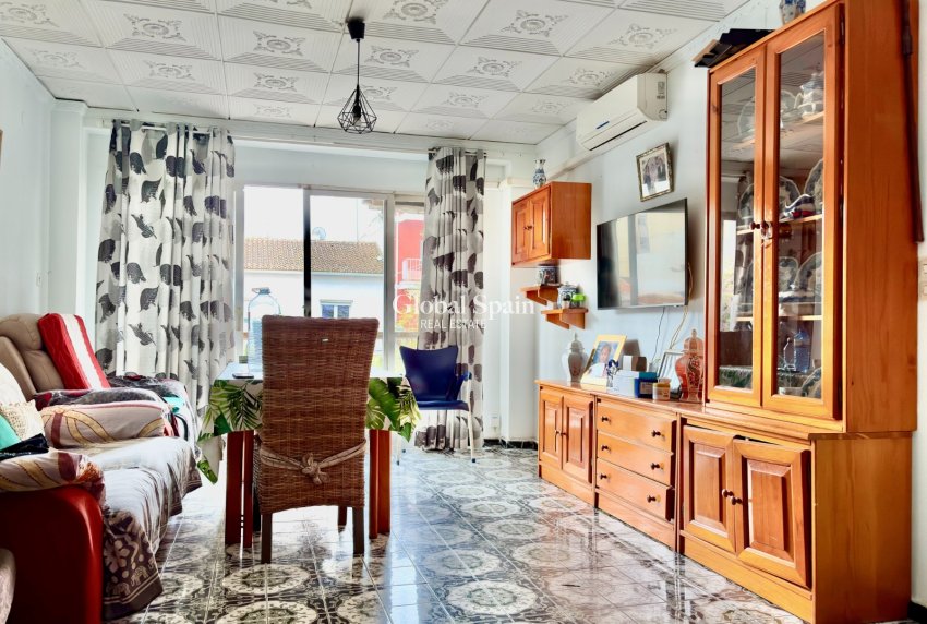 Wederverkoop - APPARTEMENT -
DENIA - Center