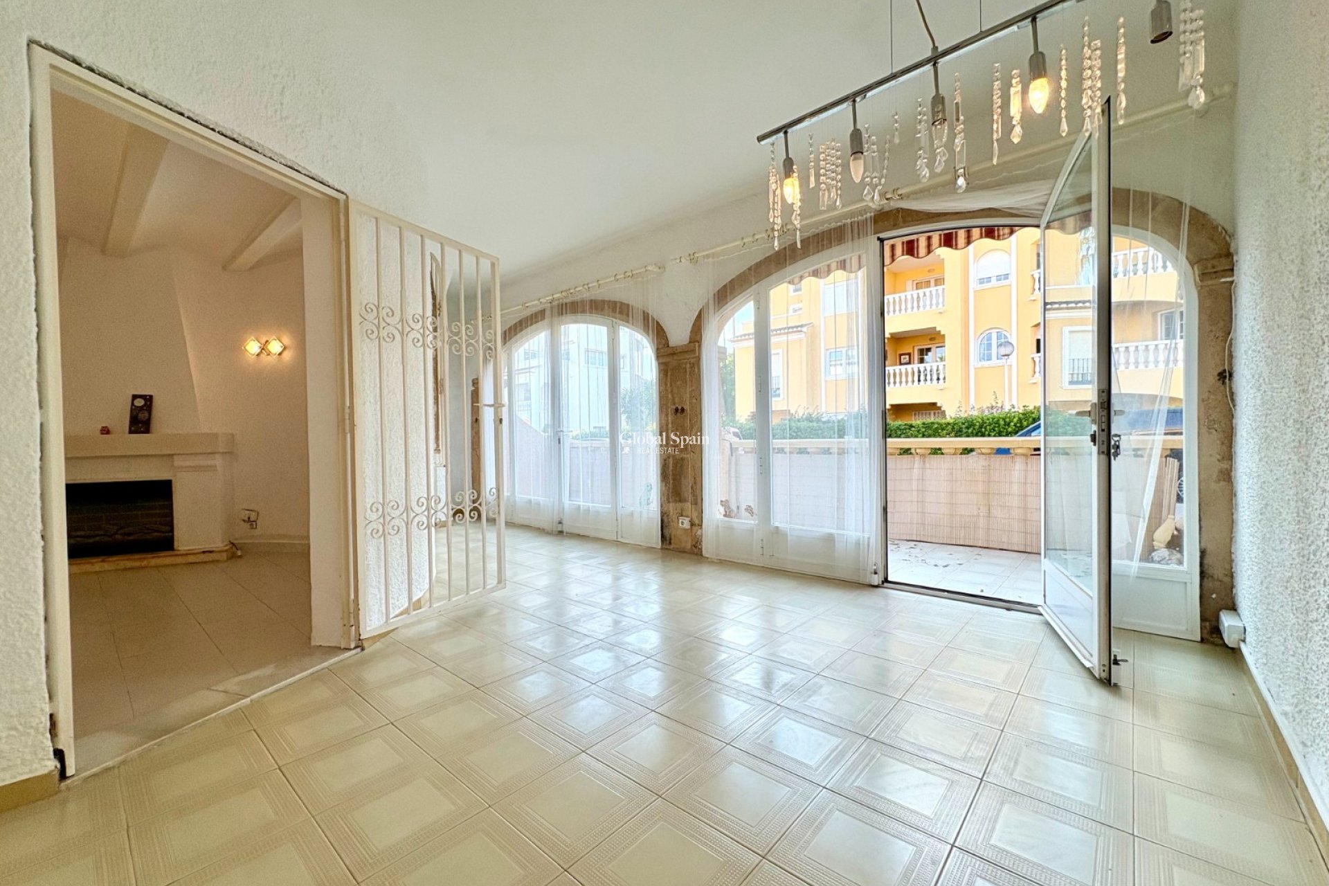 Wederverkoop - APPARTEMENT -
DENIA - Las Rotas - Les Rotes