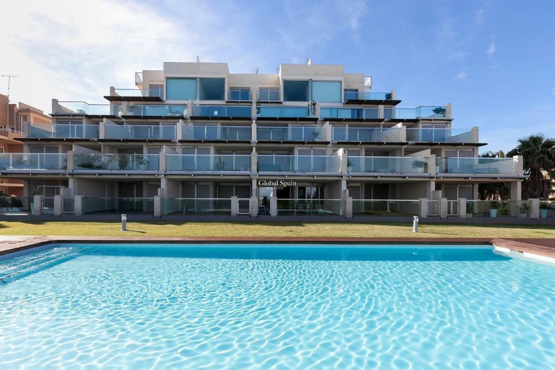 Wederverkoop - APPARTEMENT -
DENIA - Les Marines - Las Marinas