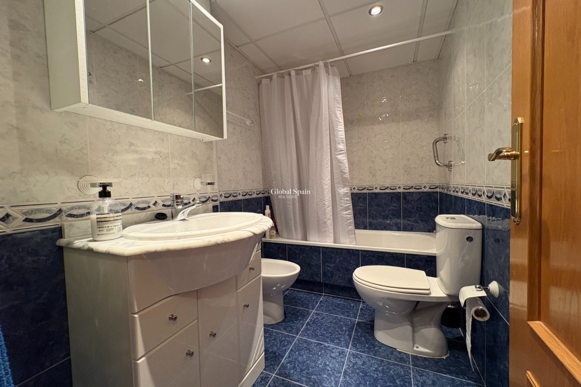 Wederverkoop - APPARTEMENT -
DENIA - Port