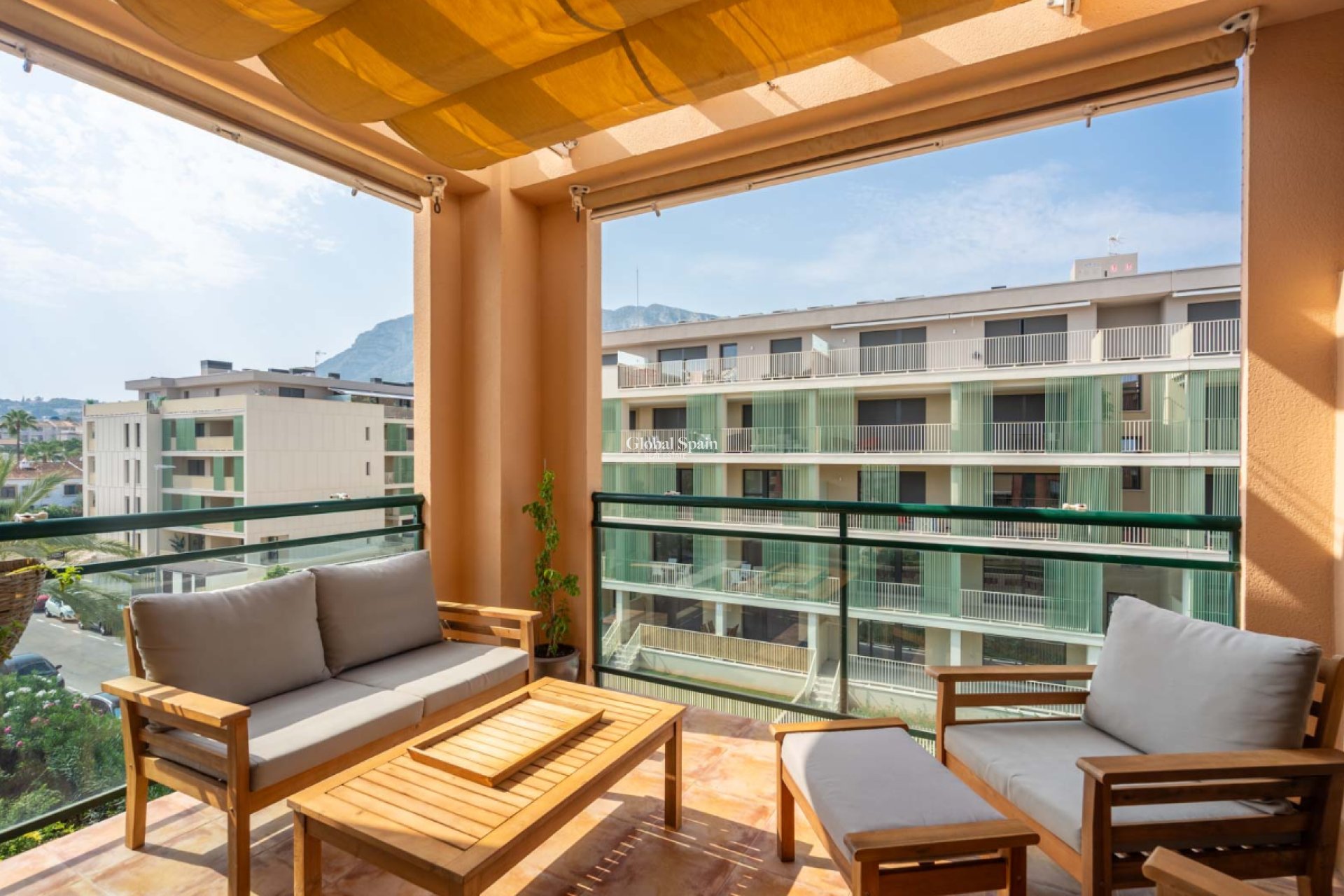 Wederverkoop - APPARTEMENT -
DENIA - Port