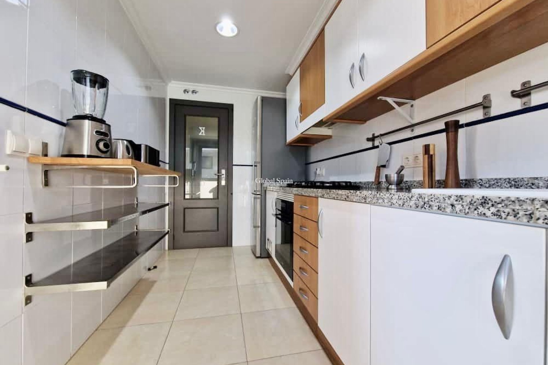 Wederverkoop - APPARTEMENT -
DENIA - Port