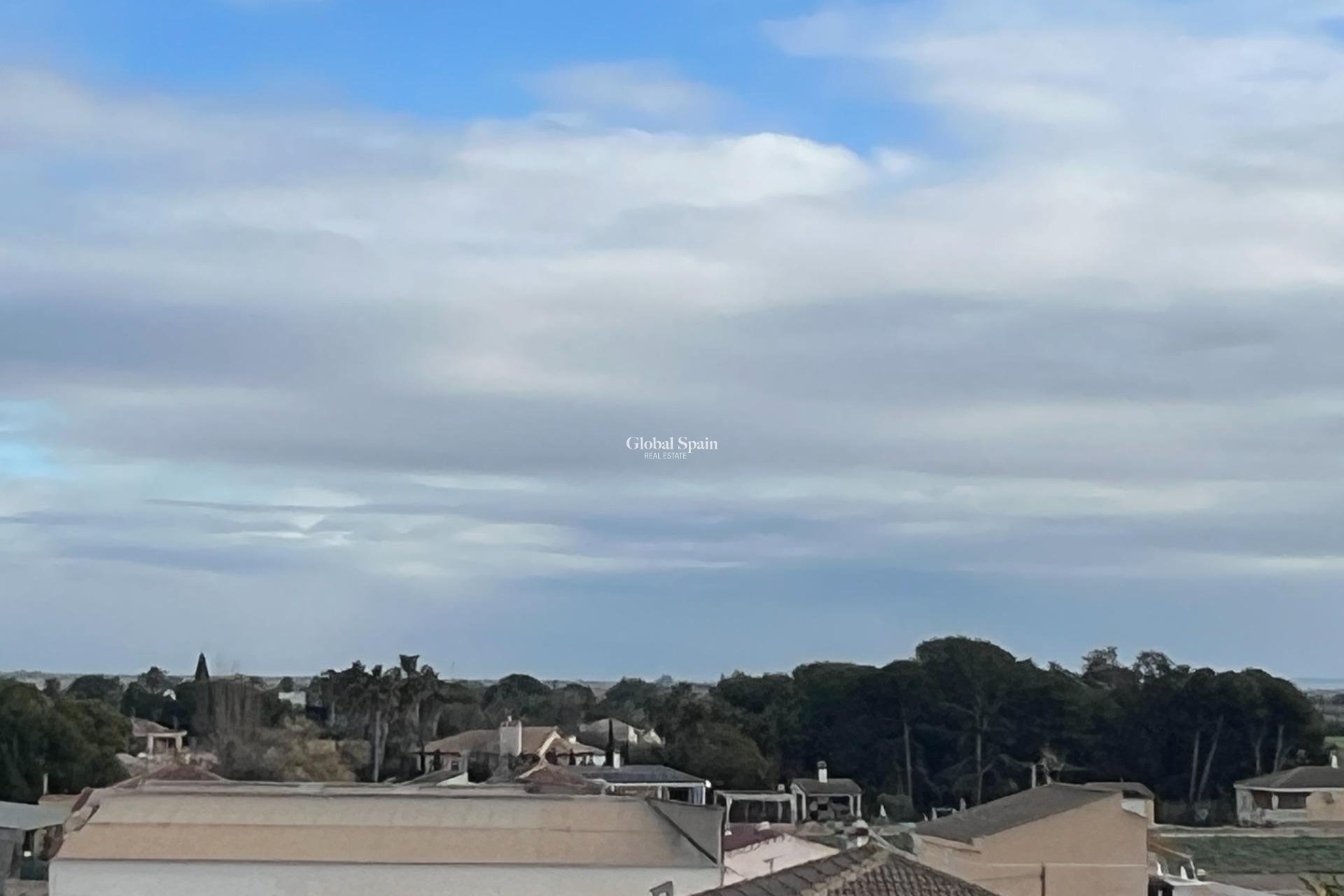 Wederverkoop - APPARTEMENT -
DOLORES - Comunidad Valenciana