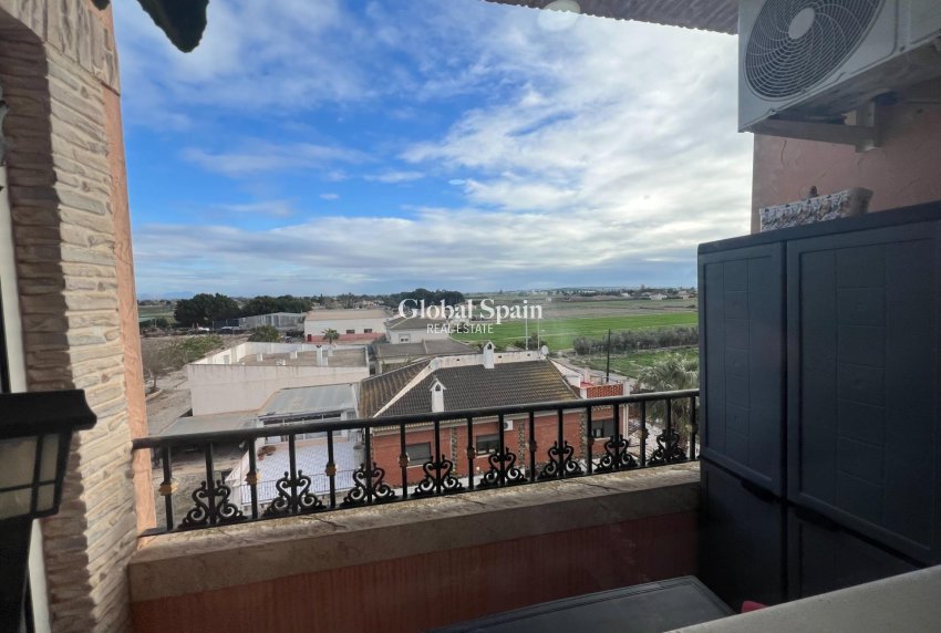 Wederverkoop - APPARTEMENT -
DOLORES - Comunidad Valenciana
