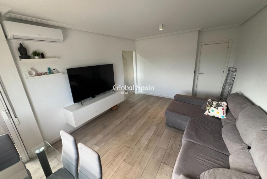 Wederverkoop - APPARTEMENT -
DOLORES - Comunidad Valenciana