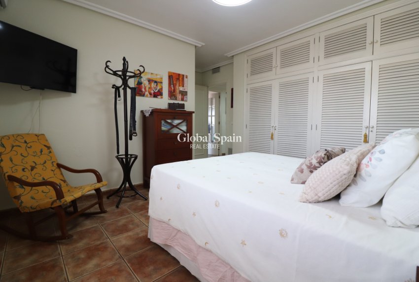Wederverkoop - APPARTEMENT -
Dolores - Dolores - Town