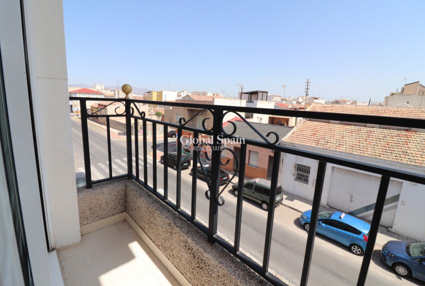 Wederverkoop - APPARTEMENT -
Dolores - Dolores - Town