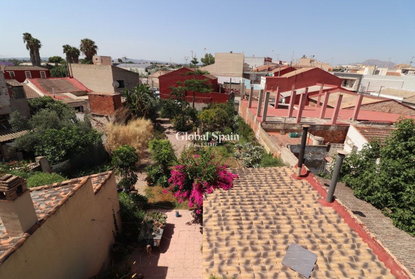 Wederverkoop - APPARTEMENT -
Dolores - Dolores - Town