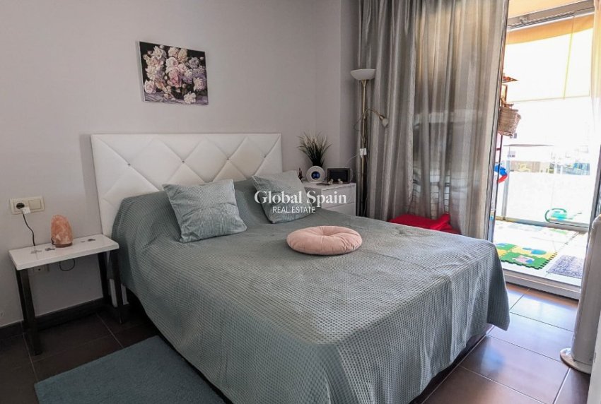Wederverkoop - APPARTEMENT -
EL CAMPELLO - Campello