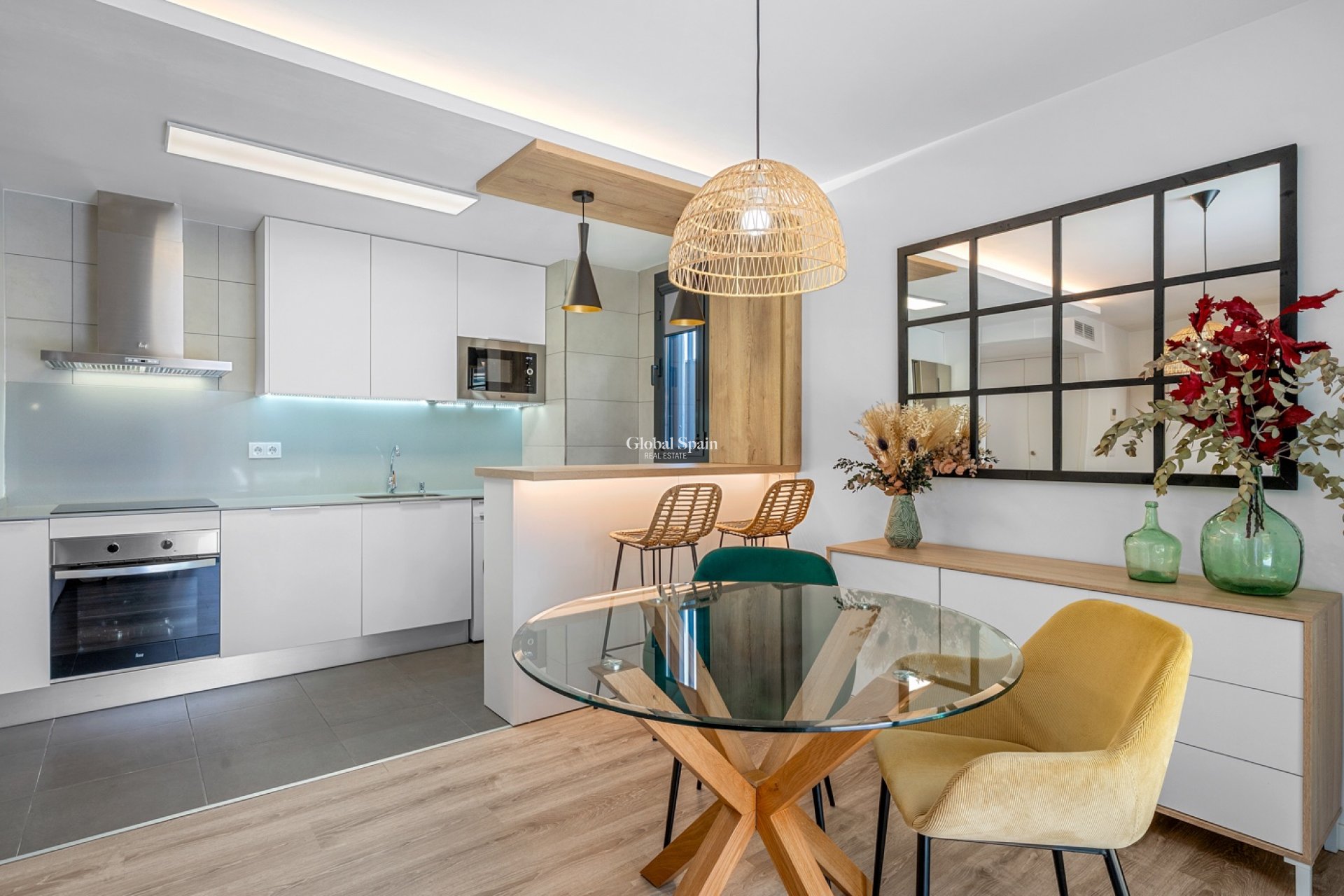 Wederverkoop - APPARTEMENT -
EL CAMPELLO - Muchavista