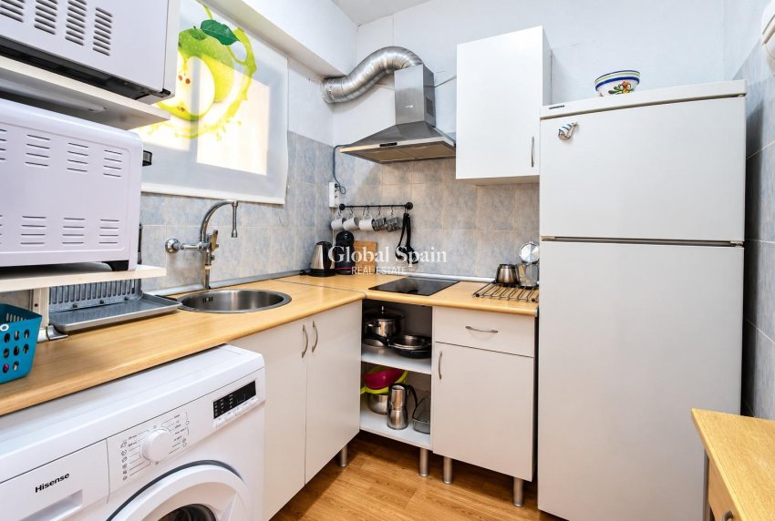 Wederverkoop - APPARTEMENT -
El Campello - Playa Muchavista