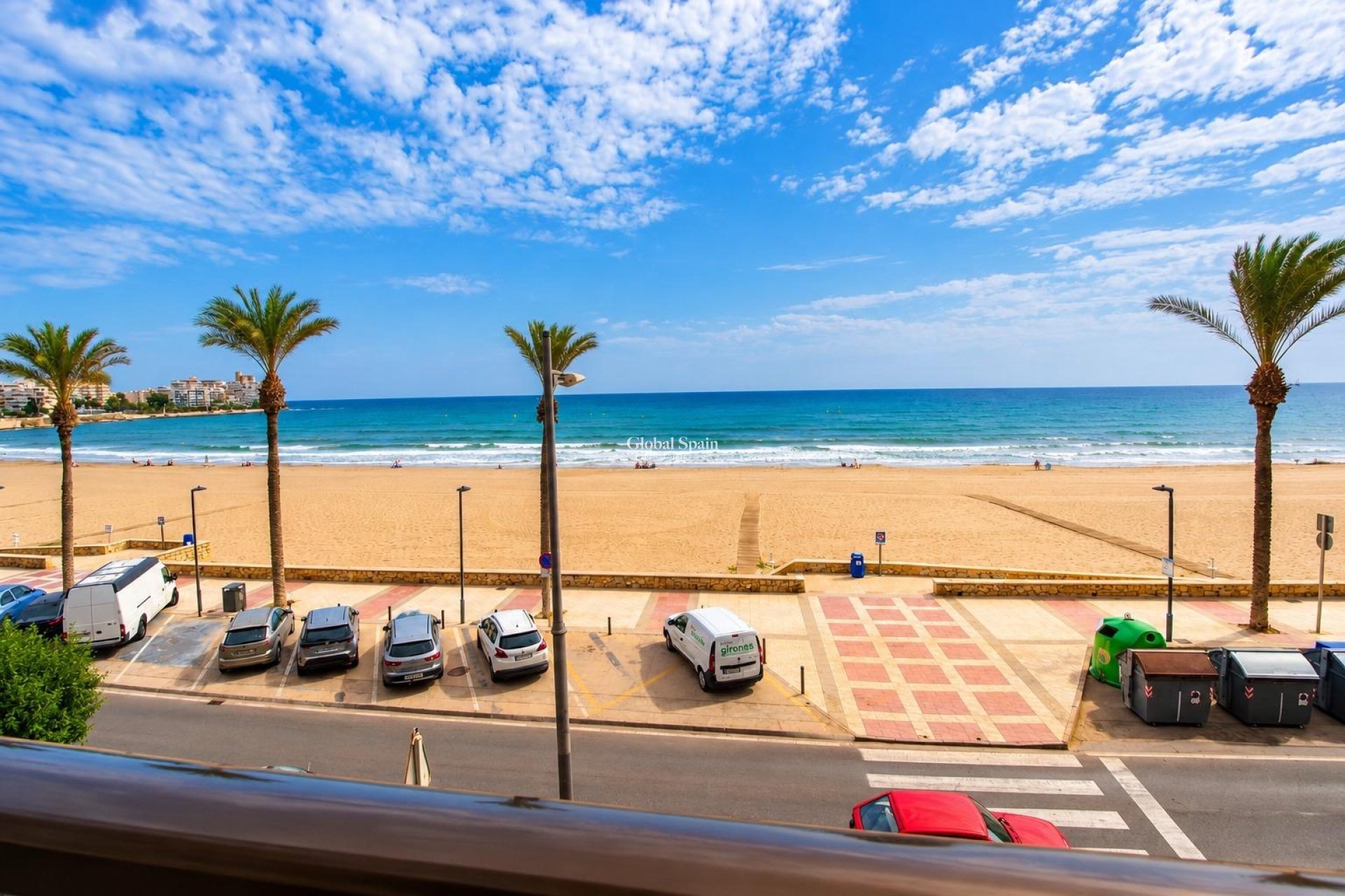 Wederverkoop - APPARTEMENT -
El Campello - Playa Muchavista