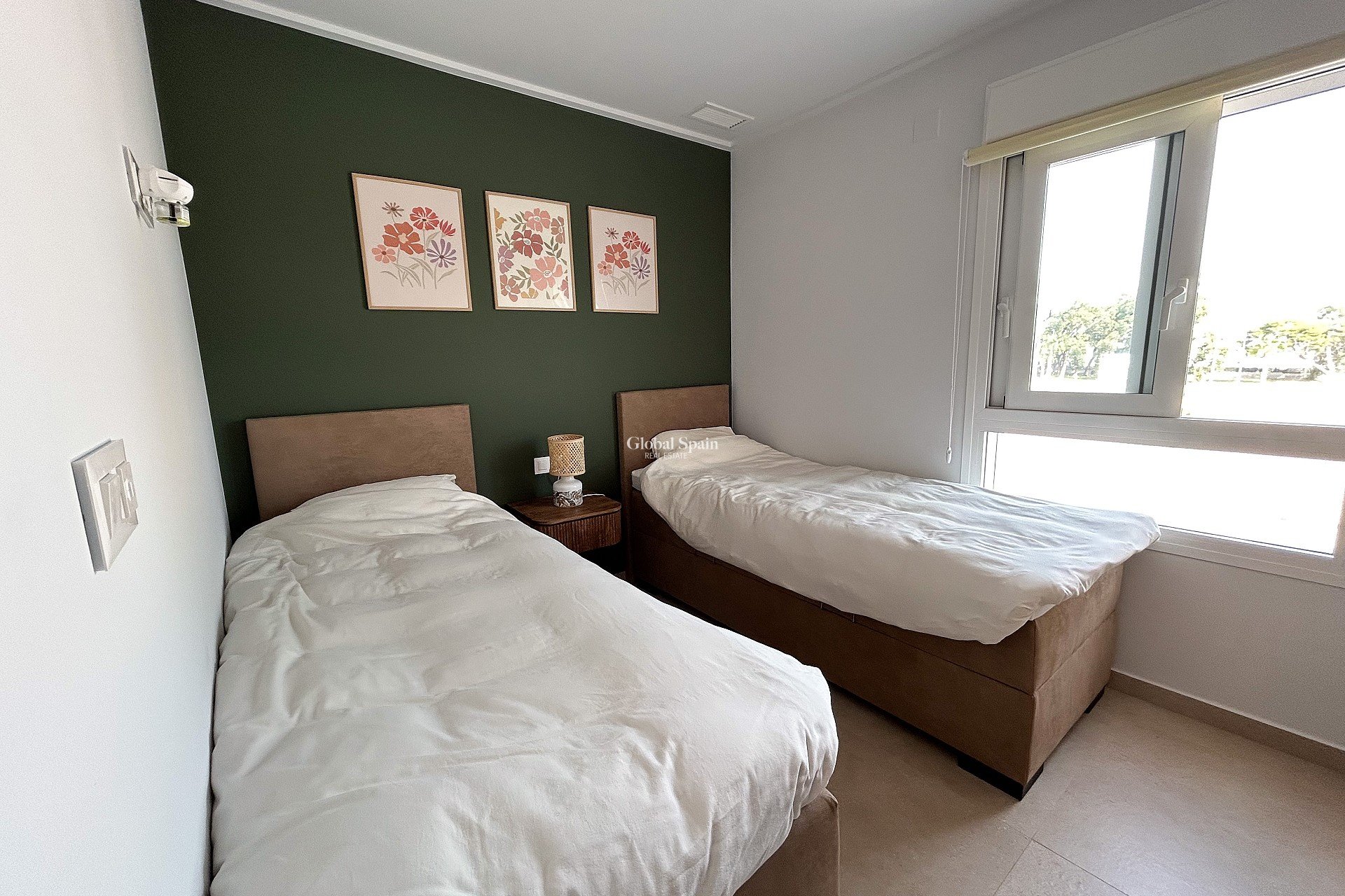 Wederverkoop - APPARTEMENT -
EL RASO - Costa Blanca