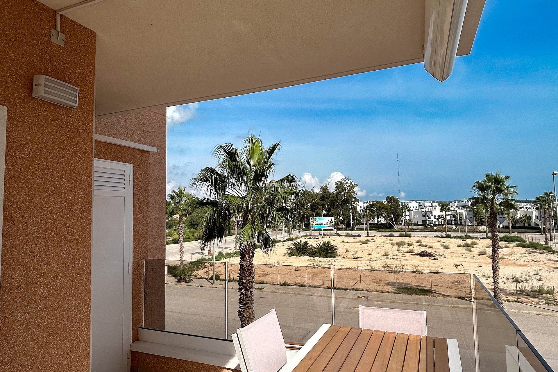 Wederverkoop - APPARTEMENT -
EL RASO - Costa Blanca