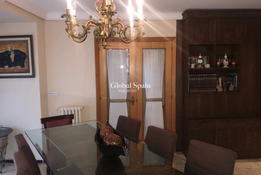 Wederverkoop - APPARTEMENT -
ELCHE - Costa Blanca