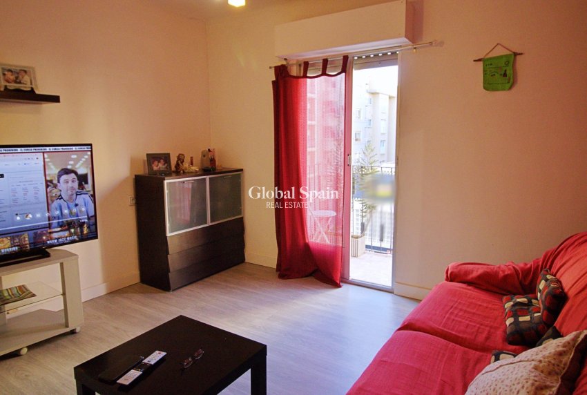 Wederverkoop - APPARTEMENT -
ELCHE - Plaza Crevillente-juzgados